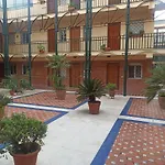 En Patio Sevillano Alameda-Isla Magica